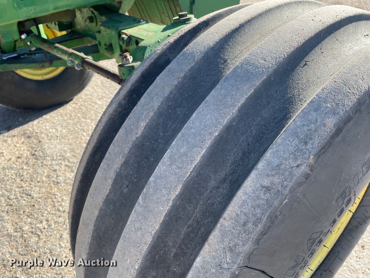 image for item DN0086 1982 John Deere 4640  tractor