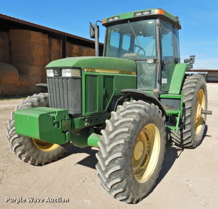 image for item DN0098 2000 John Deere 7810  MFWD tractor