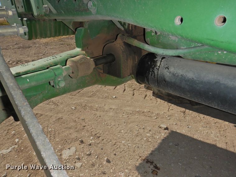 image for item DN0098 2000 John Deere 7810  MFWD tractor