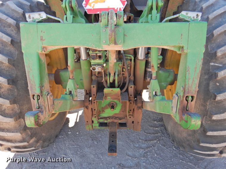 image for item DN0098 2000 John Deere 7810  MFWD tractor