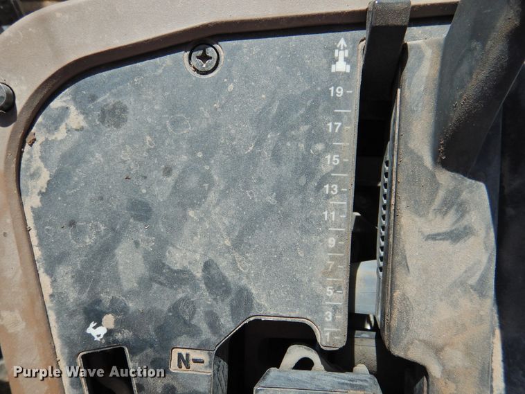 image for item DN0098 2000 John Deere 7810  MFWD tractor