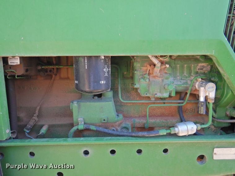 image for item DN0098 2000 John Deere 7810  MFWD tractor