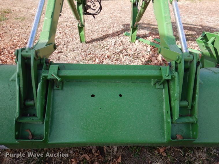 image for item DN2551 John Deere 240  loader