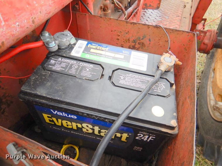 image for item DN2636 1957 Massey-Harris 444  tractor