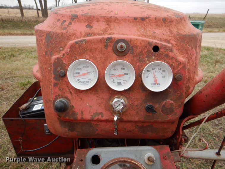 image for item DN2636 1957 Massey-Harris 444  tractor