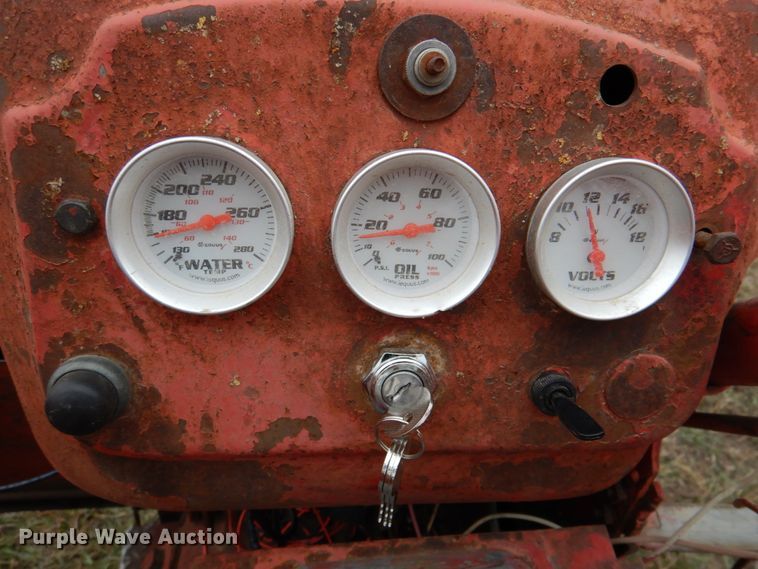 image for item DN2636 1957 Massey-Harris 444  tractor