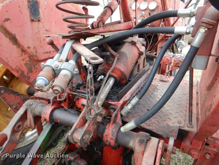image for item DN2636 1957 Massey-Harris 444  tractor