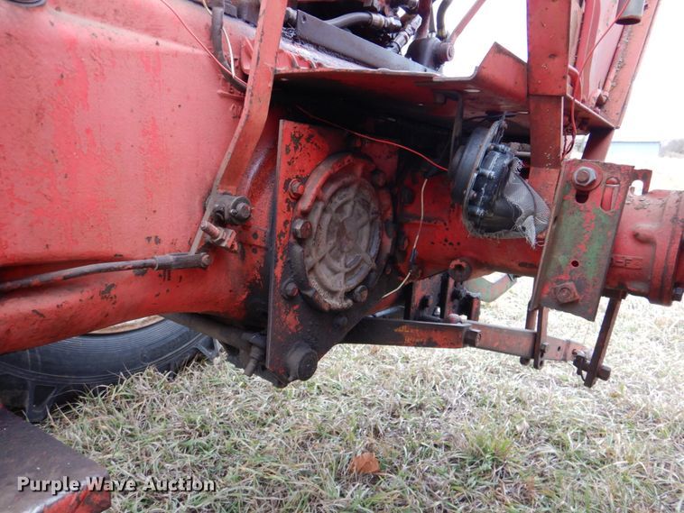 image for item DN2636 1957 Massey-Harris 444  tractor