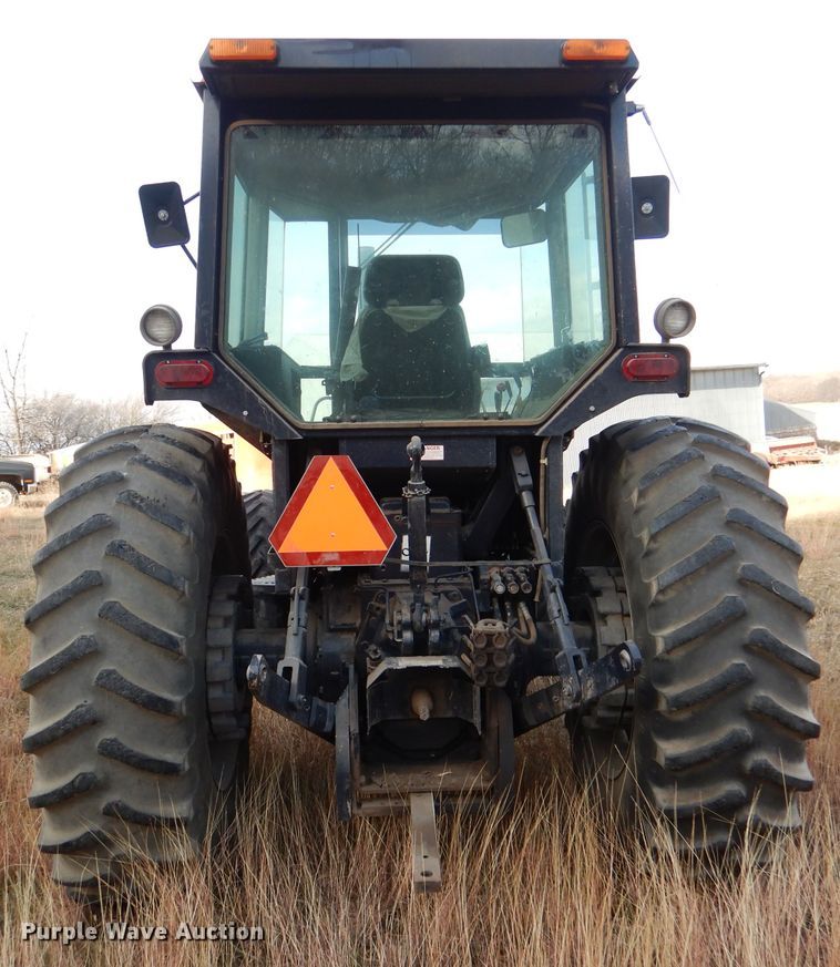 image for item DN5432 1989 Deutz Allis 9170  MFWD tractor