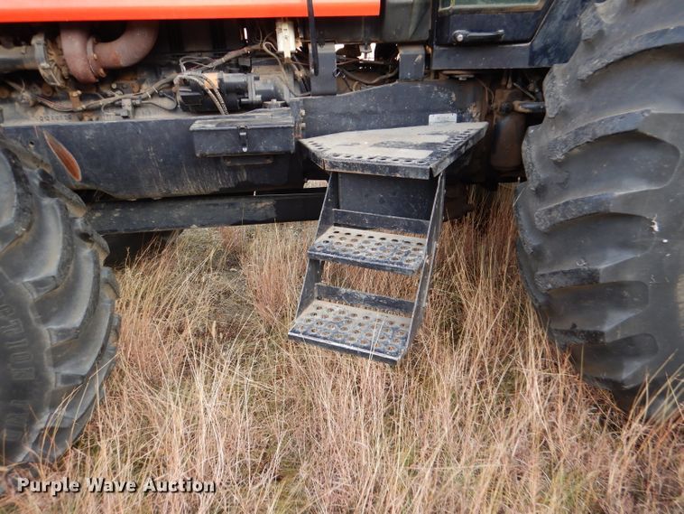 image for item DN5432 1989 Deutz Allis 9170  MFWD tractor