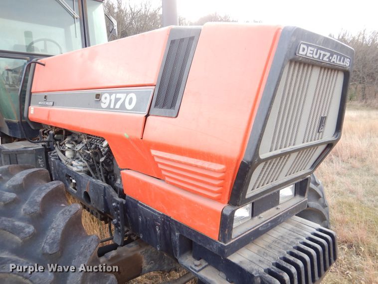 image for item DN5432 1989 Deutz Allis 9170  MFWD tractor