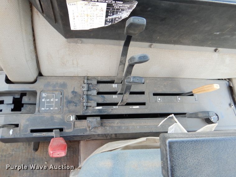 image for item DN5432 1989 Deutz Allis 9170  MFWD tractor