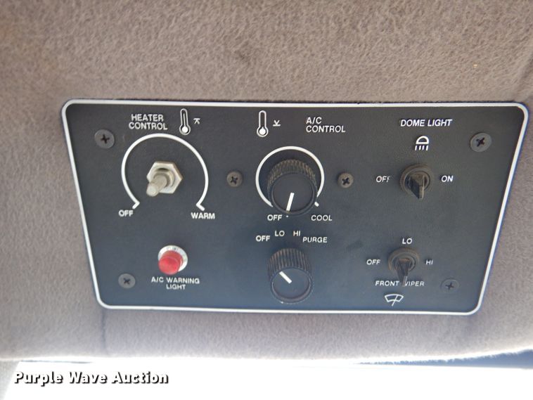 image for item DN5432 1989 Deutz Allis 9170  MFWD tractor