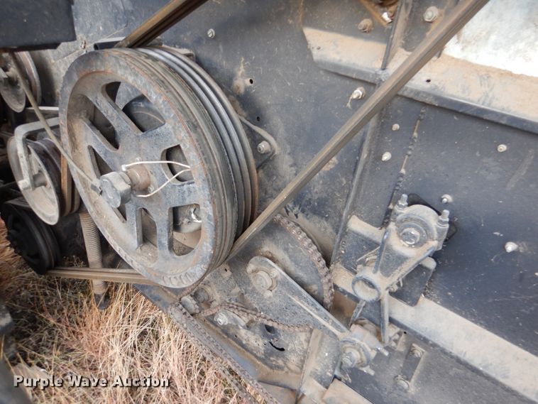 image for item DN5433 1987 Gleaner L3  combine
