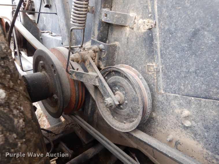 image for item DN5433 1987 Gleaner L3  combine