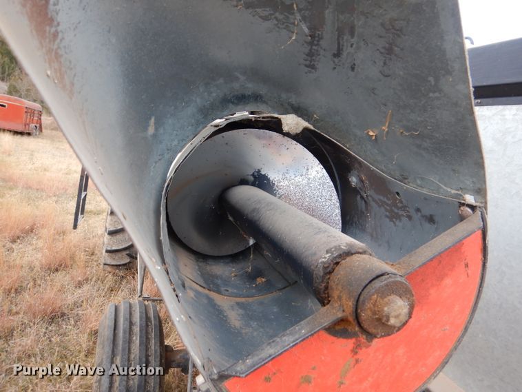 image for item DN5433 1987 Gleaner L3  combine