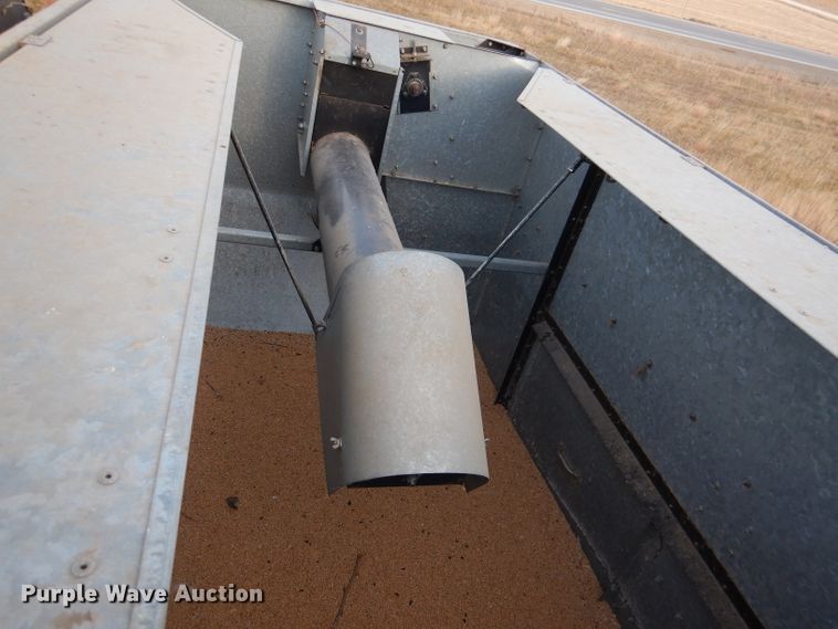 image for item DN5433 1987 Gleaner L3  combine