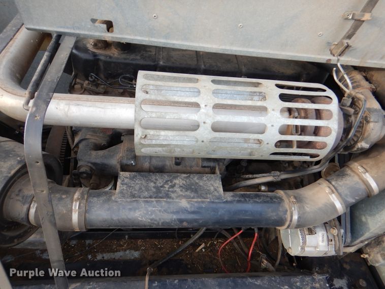 image for item DN5433 1987 Gleaner L3  combine