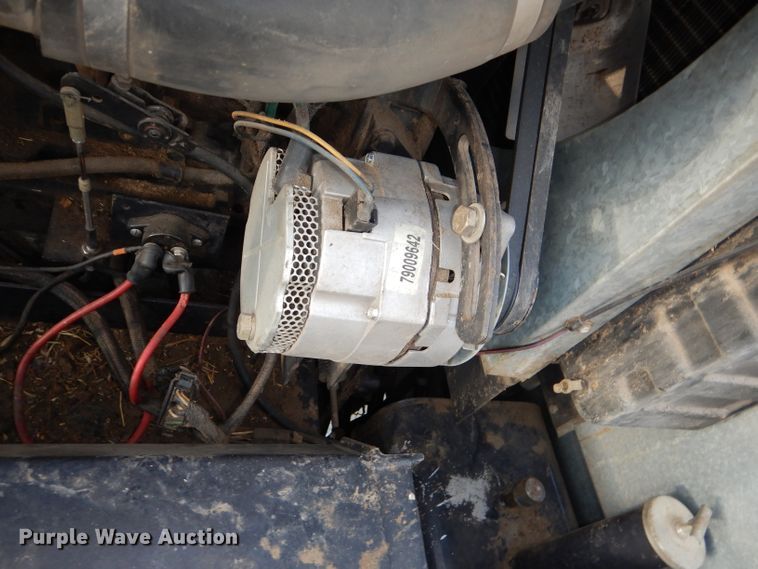 image for item DN5433 1987 Gleaner L3  combine