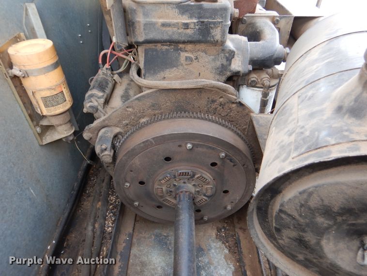 image for item DN5433 1987 Gleaner L3  combine