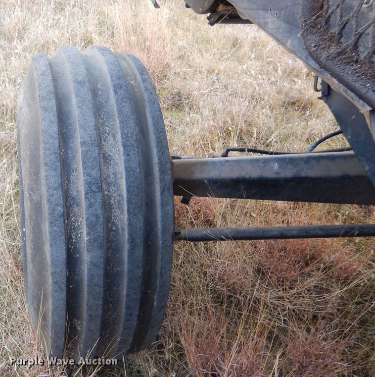 image for item DN5433 1987 Gleaner L3  combine
