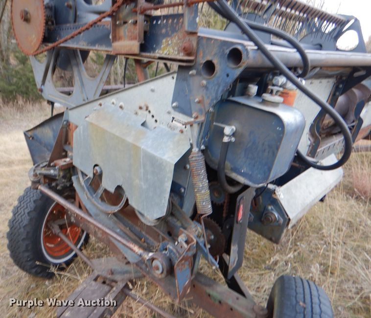 image for item DN5433 1987 Gleaner L3  combine