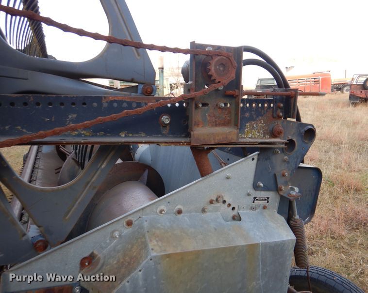 image for item DN5433 1987 Gleaner L3  combine