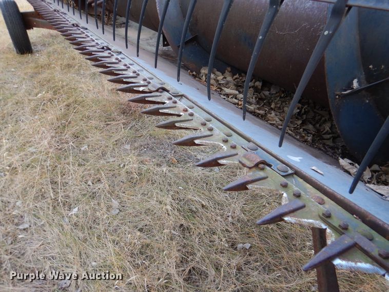 image for item DN5433 1987 Gleaner L3  combine