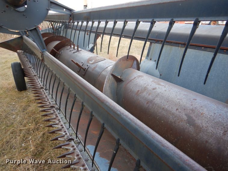 image for item DN5433 1987 Gleaner L3  combine