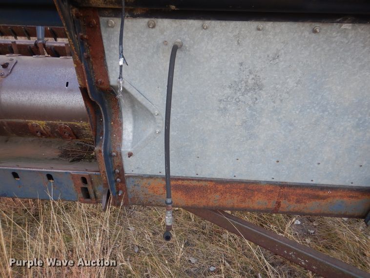 image for item DN5433 1987 Gleaner L3  combine