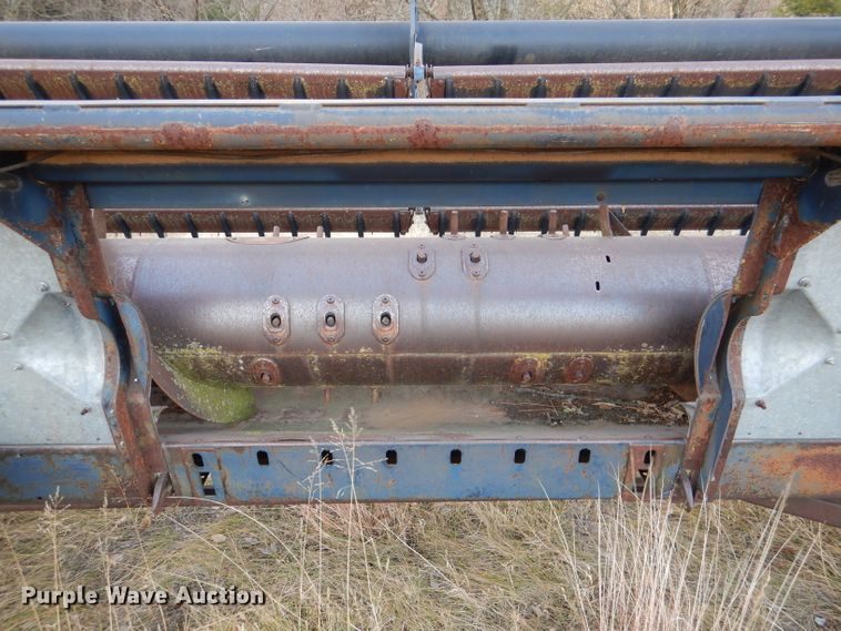 image for item DN5433 1987 Gleaner L3  combine