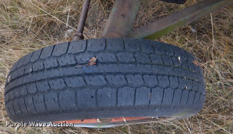 image for item DN5433 1987 Gleaner L3  combine