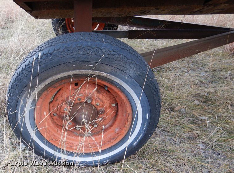 image for item DN5433 1987 Gleaner L3  combine