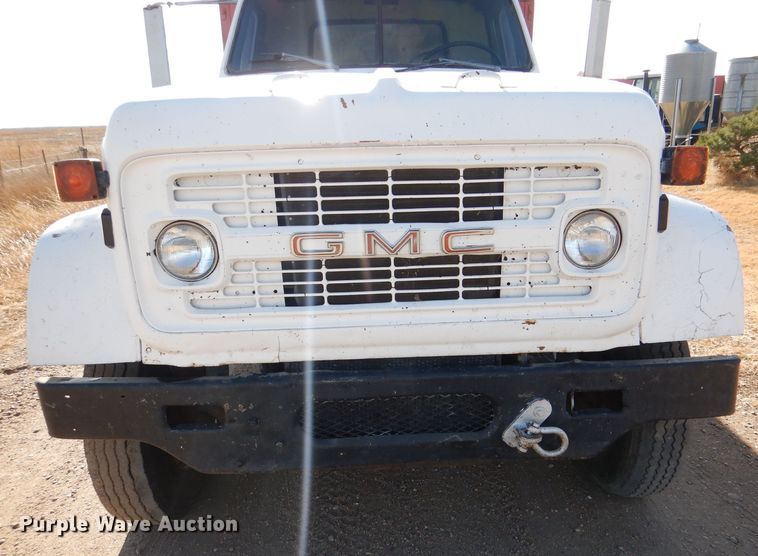 image for item DN5438 1972 GMC 9500  grain truck