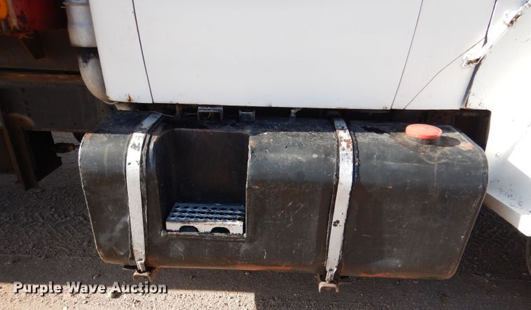 image for item DN5438 1972 GMC 9500  grain truck