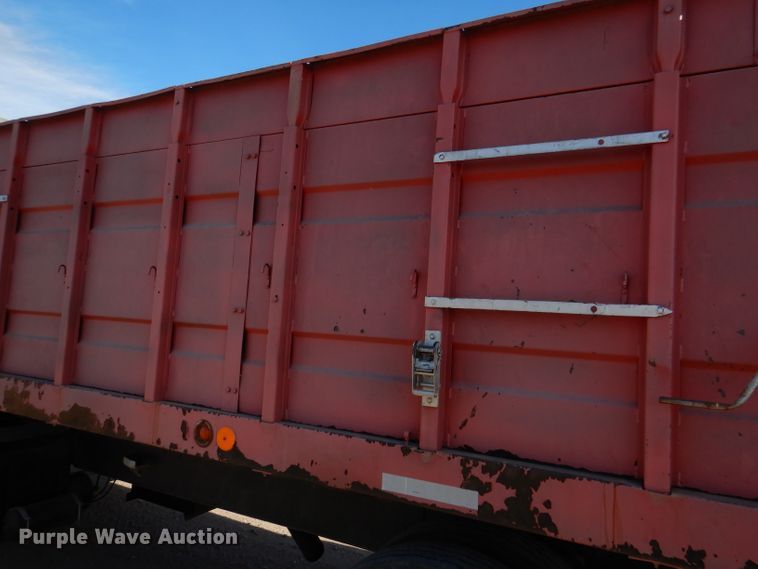 image for item DN5438 1972 GMC 9500  grain truck