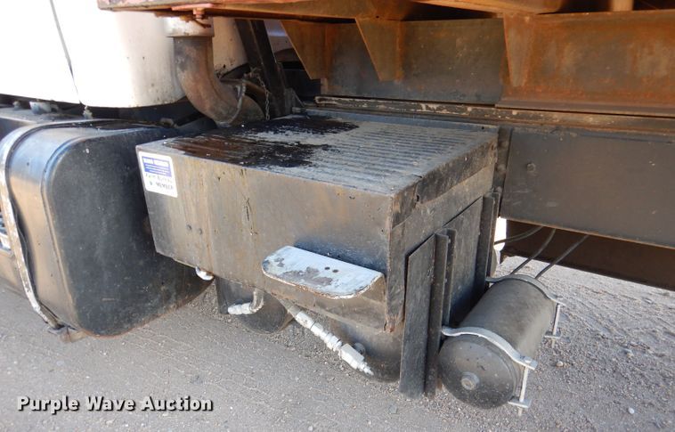 image for item DN5438 1972 GMC 9500  grain truck