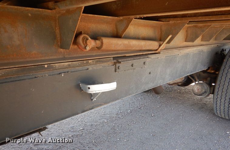 image for item DN5438 1972 GMC 9500  grain truck