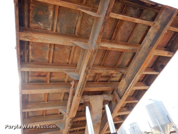 image for item DN5438 1972 GMC 9500  grain truck