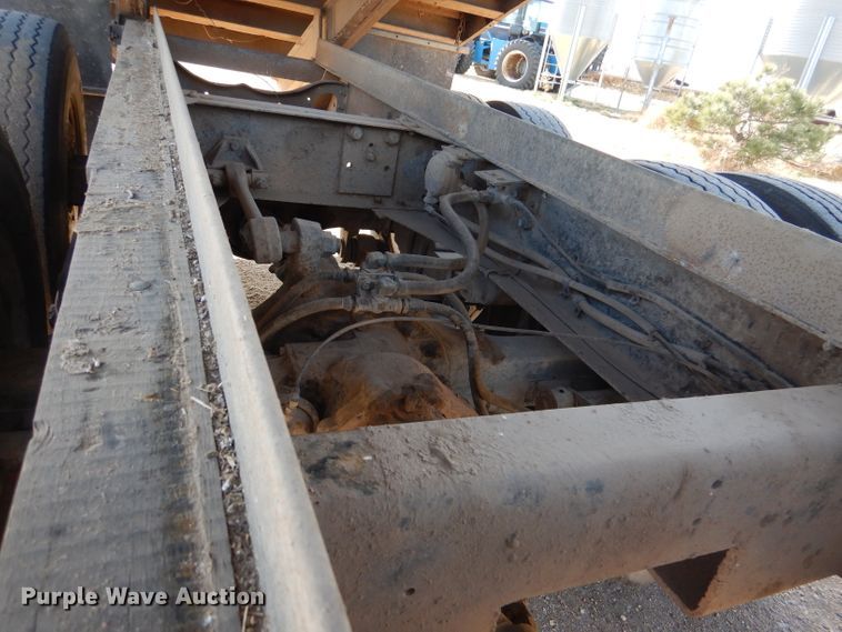 image for item DN5438 1972 GMC 9500  grain truck