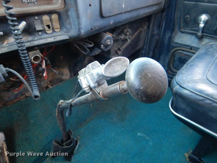 image for item DN5438 1972 GMC 9500  grain truck