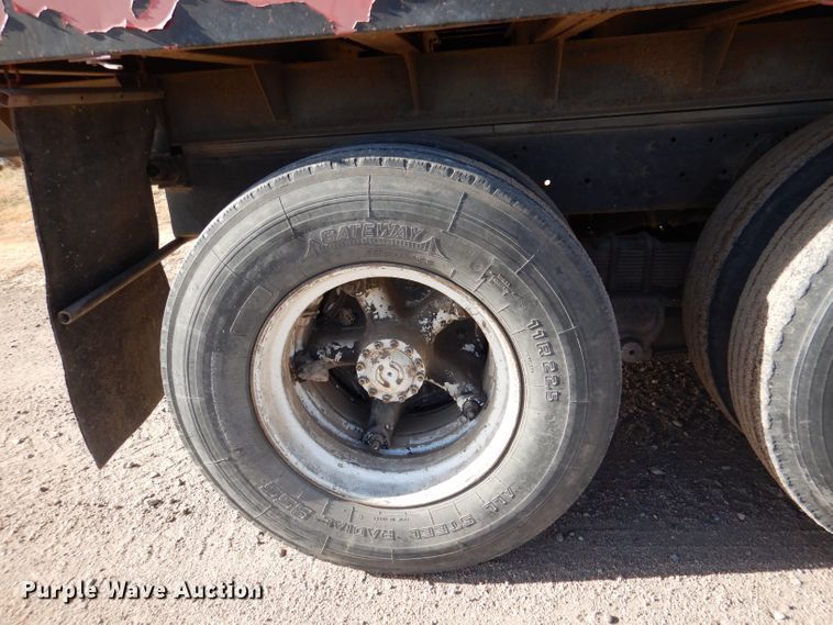 image for item DN5438 1972 GMC 9500  grain truck