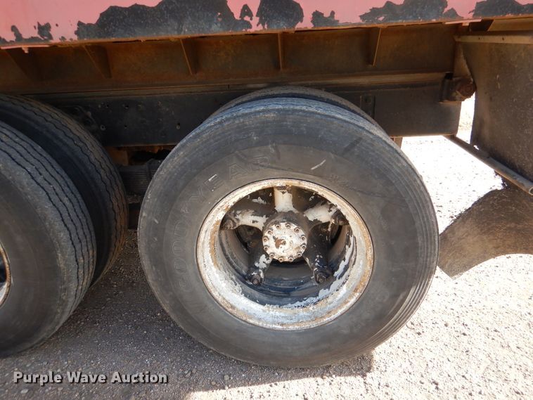 image for item DN5438 1972 GMC 9500  grain truck