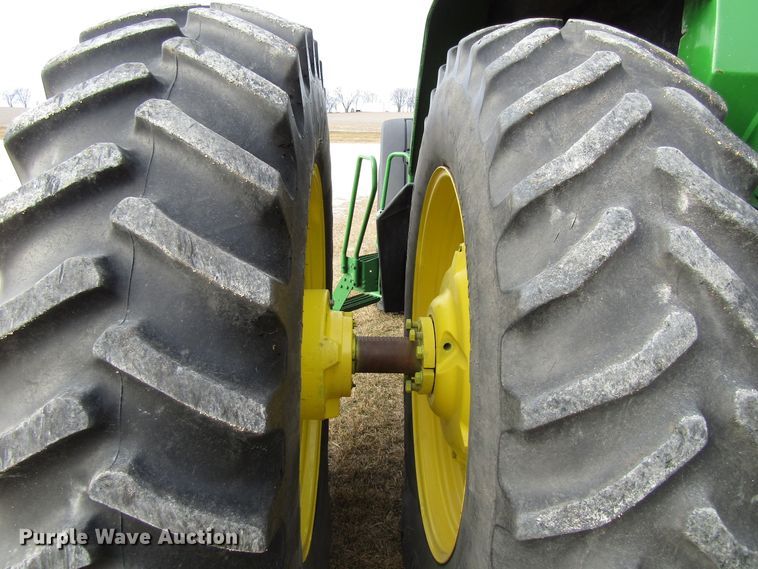 image for item EV9377 1995 John Deere 8400  MFWD tractor