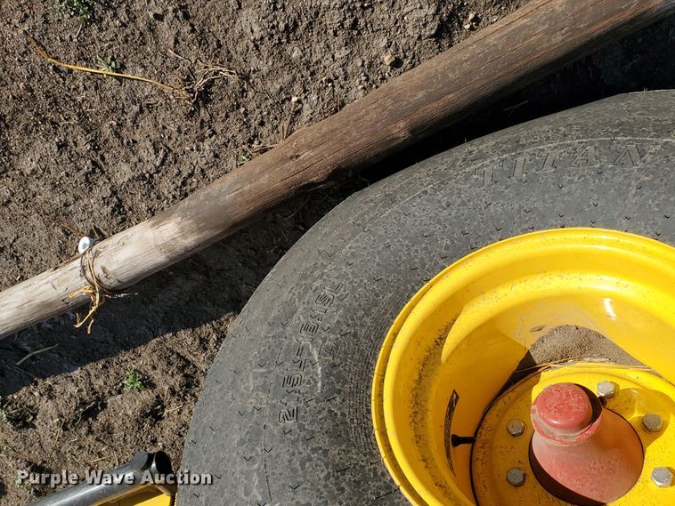 image for item GL9003 2021 New Holland Roll Belt 560  round baler