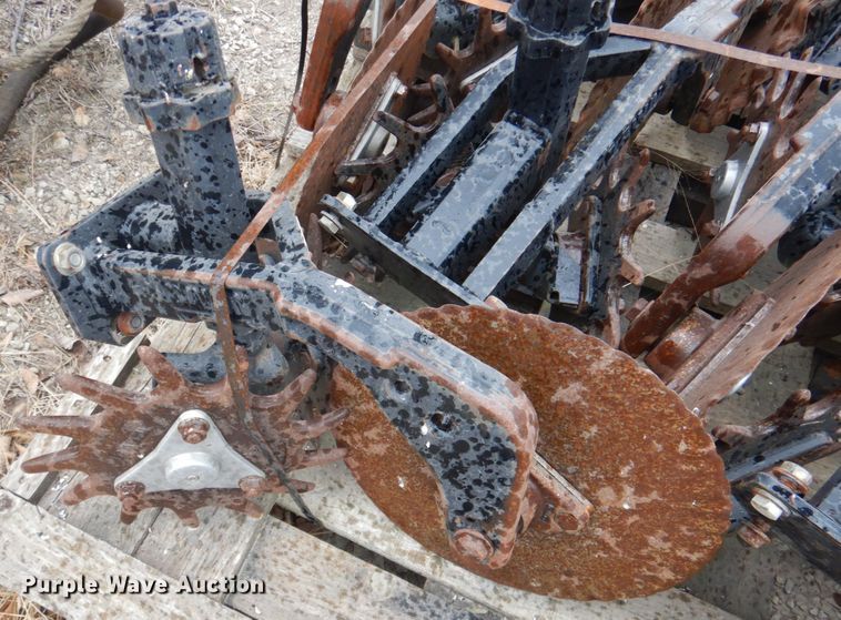 image for item IH9097 Planter parts