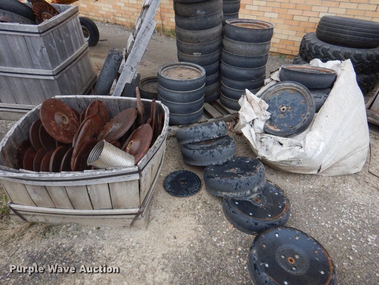 image for item IH9097 Planter parts