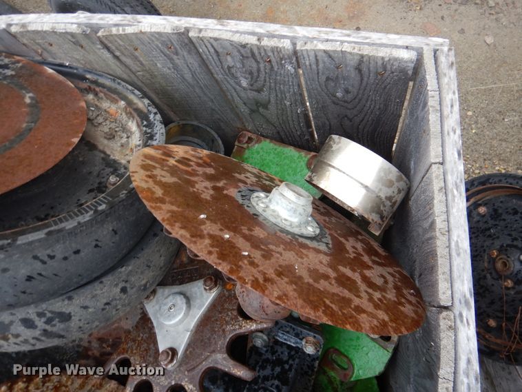 image for item IH9097 Planter parts