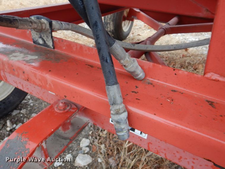 image for item IH9099 Unverferth GB275  gravity wagon