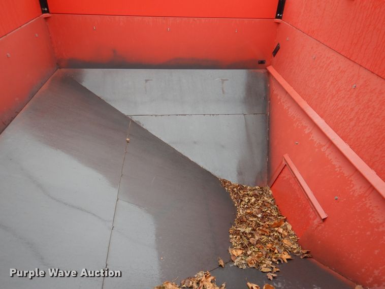 image for item IH9099 Unverferth GB275  gravity wagon